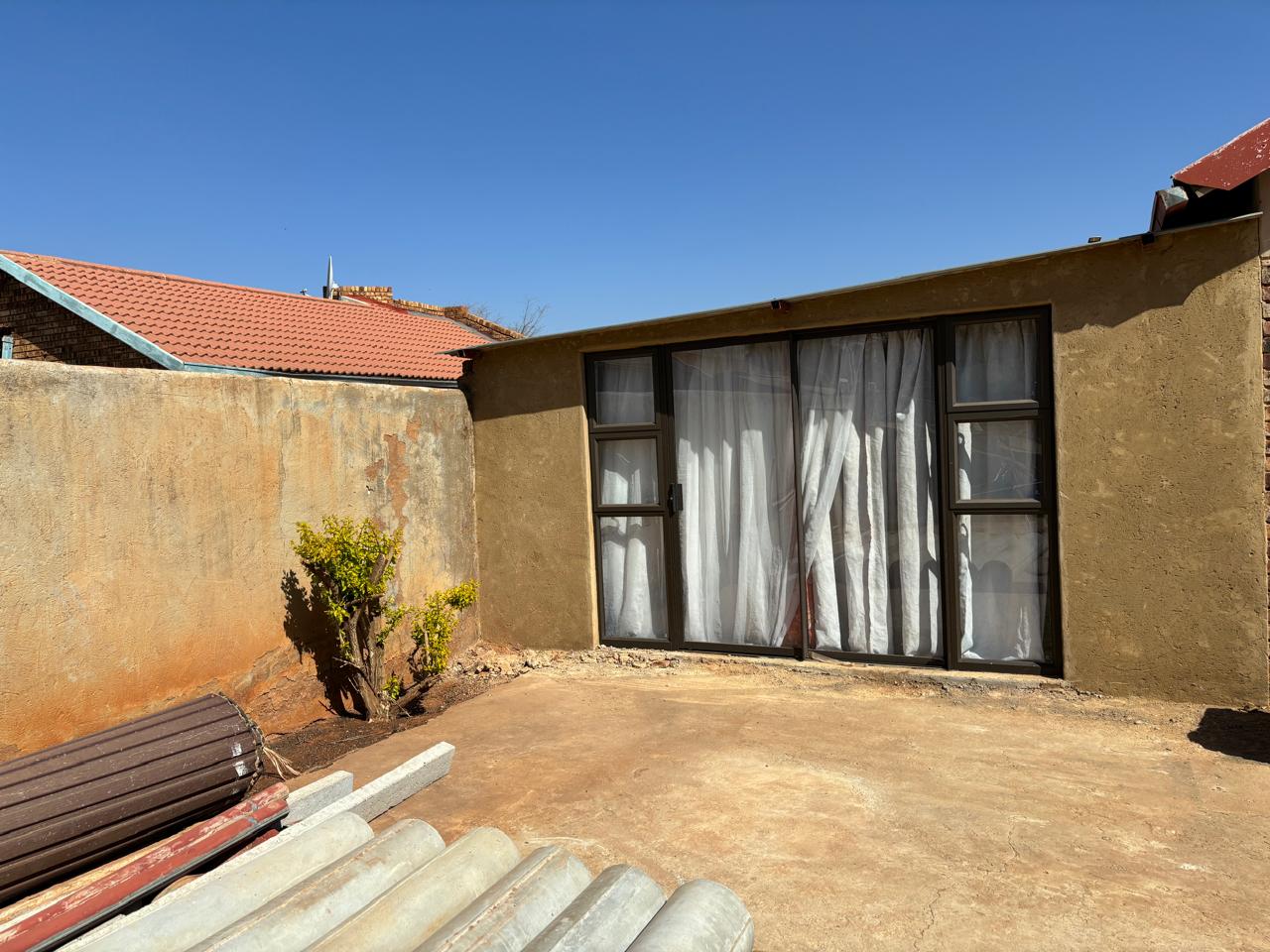 To Let 3 Bedroom Property for Rent in Danville North West